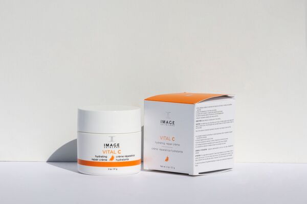 NIGHT CREAM: Hydrating Repair Vit C Creme