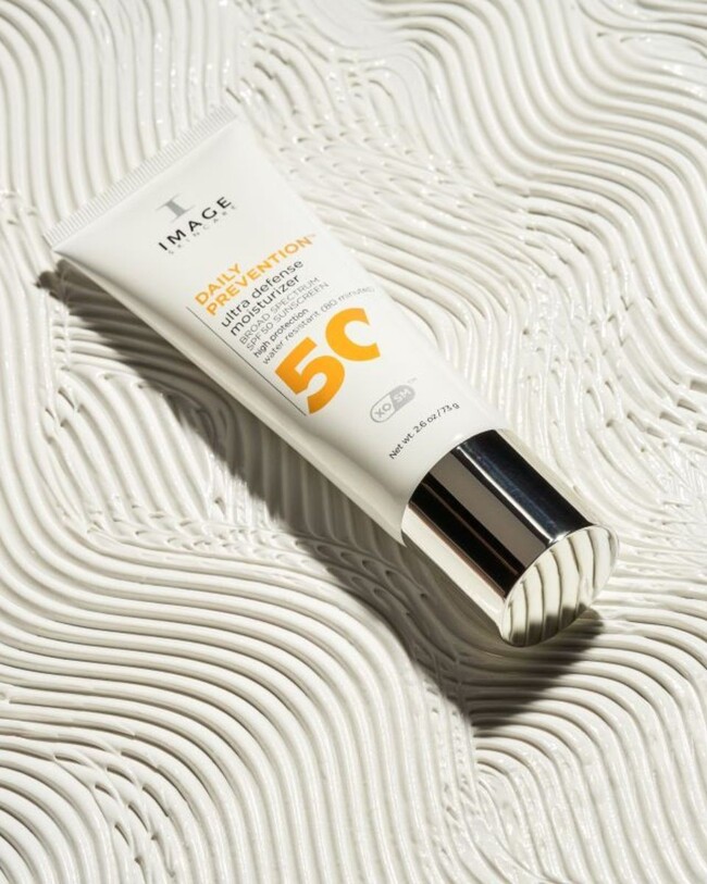 Ultra Defence moisturizer 50