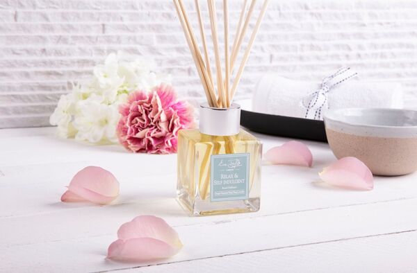 Eve taylor Relax and indulgent reed diffuser