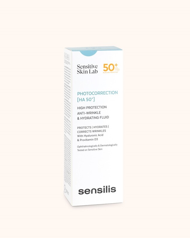 PHOTOCORRECTION SPF 50+ Protects, hydrates, corrects wrinkles