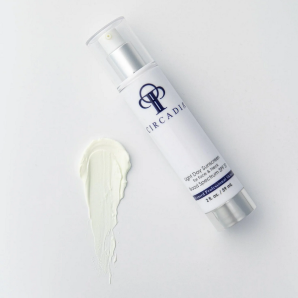 Light Day Sunscreen Broad SPF-37