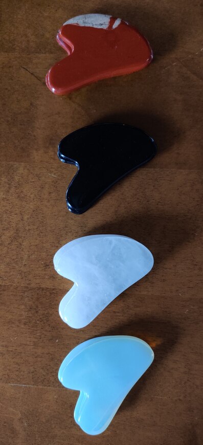 Gua sha kivi sydän