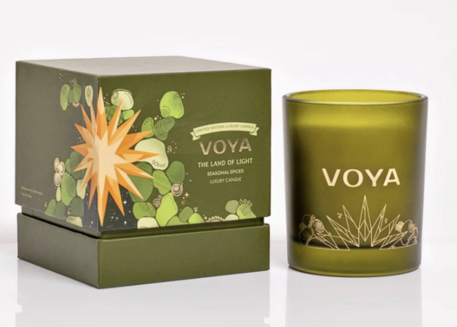 Voya The Land of Light - Christmas Candle Seasonal Spiced Scented