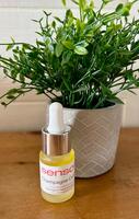 champagne cuticle oil