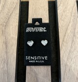 6mm Clear Heart Earrings (silver)