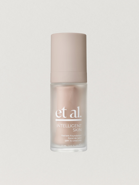  Intelligent Skin Radiant Foundation - 30N