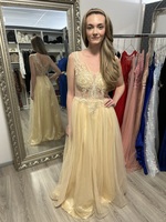 Abendkleid Vanille mit Spitze