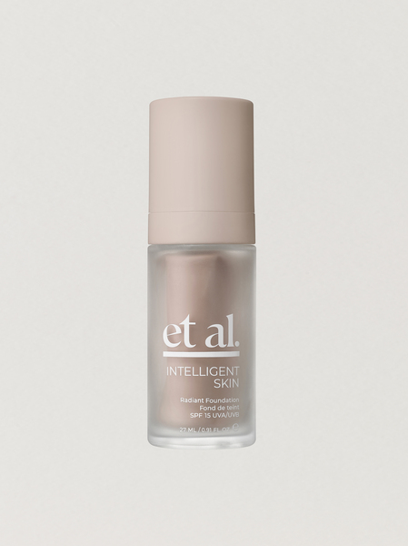  Intelligent Skin Radiant Foundation - 90C