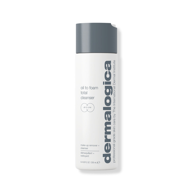 Oil to foam Cleanser