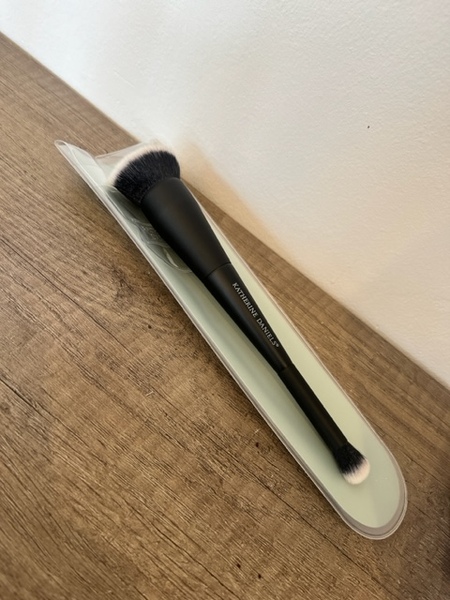 Katherine Daniels Foundation Brush