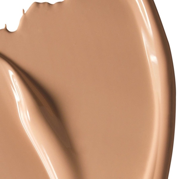 130C INTELLIGENT SKIN RADIANT FOUNDATION SPF 15