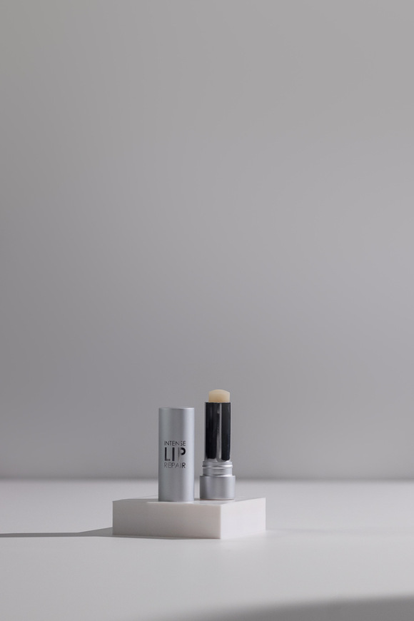 NANNIC Intense lip repair