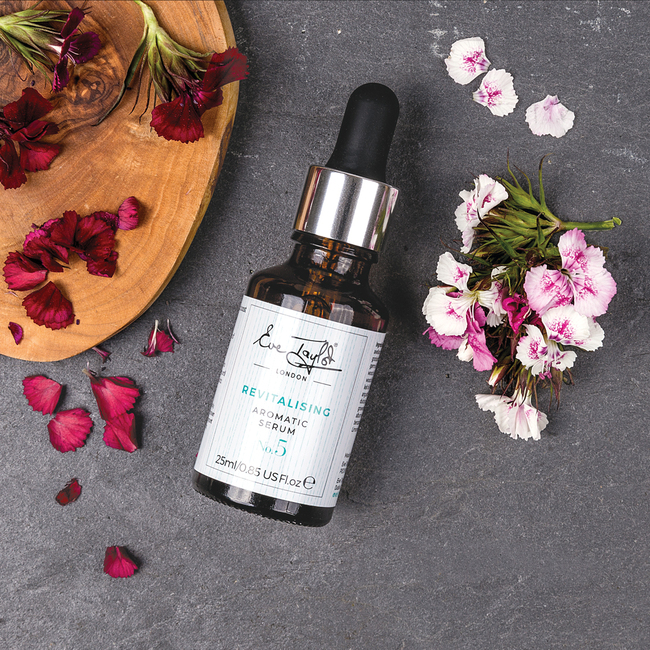Eve taylor Aromatic Revitalising Serum No 5