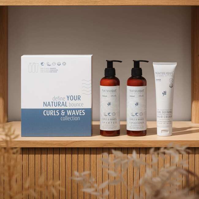 Curl & Waves Box