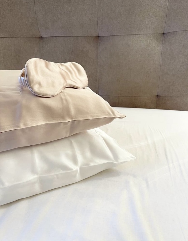 Mulberry Silk Pillowcase (White) 